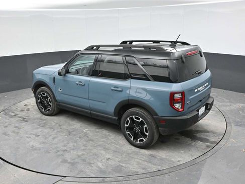 Used 2023 Ford Bronco Sport Outer Banks w/ Tech Package AWD/4WD image 11