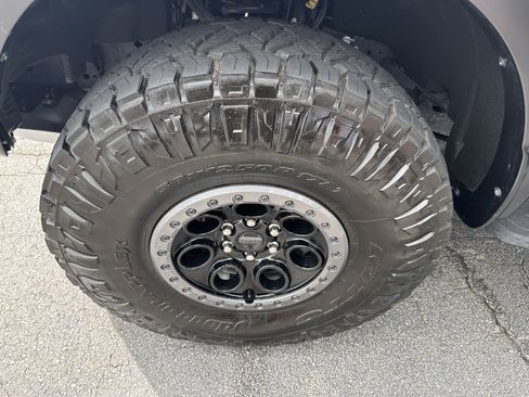 Used 2025 Ford F150 Raptor AWD/4WD image 32