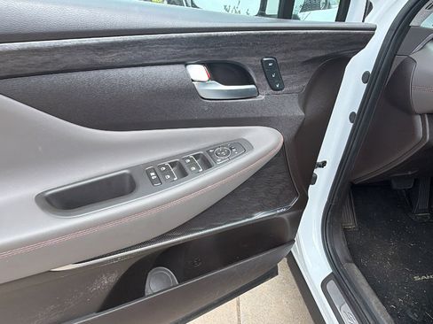 Used 2020 Hyundai Santa Fe Limited image 15