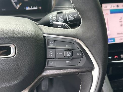 New 2026 Jeep Grand Cherokee L Limited RWD image 25