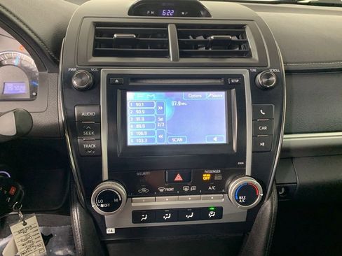 Used 2013 Toyota Camry SE FWD image 22