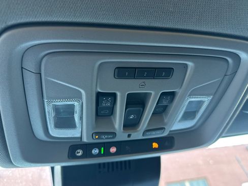 Used 2024 GMC Sierra 3500 Denali w/ Denali Reserve Package image 23