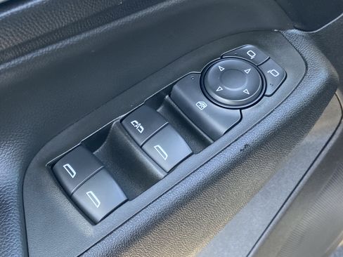 Used 2023 Chevrolet Equinox LT image 17