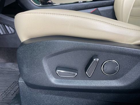 Used 2018 Ford Edge SEL w/ Equipment Group 201A image 19