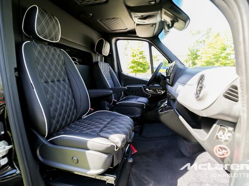 New 2024 Mercedes-Benz Sprinter 3500 image 17
