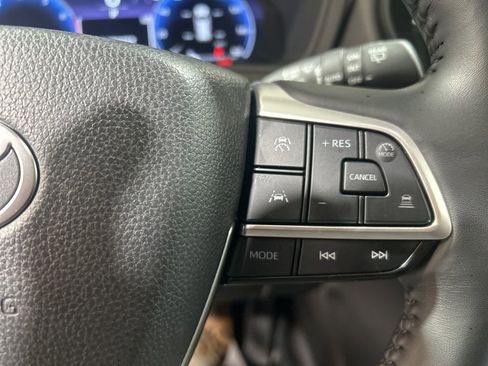 Used 2026 Toyota Grand Highlander Limited AWD/4WD image 25