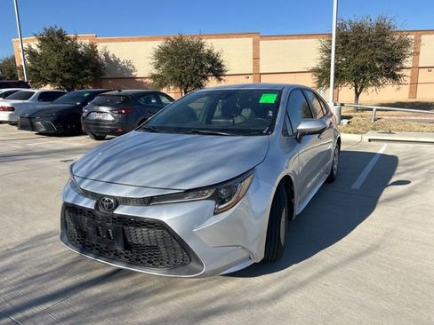 Used 2022 Toyota Corolla L image 6