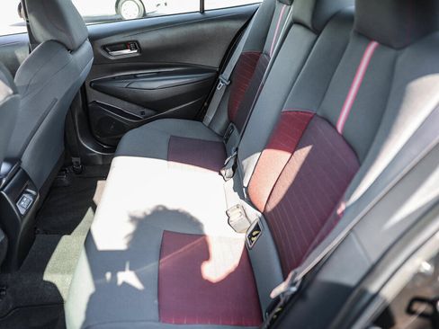 Used 2024 Toyota Corolla SE FWD image 9