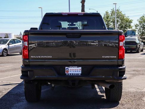 Used 2023 Chevrolet Silverado 2500 Custom w/ Custom Convenience Package image 7