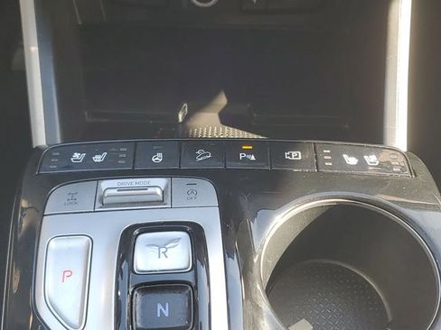 Used 2023 Hyundai Tucson Limited image 35