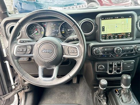 Used 2022 Jeep Wrangler Unlimited Sahara image 28