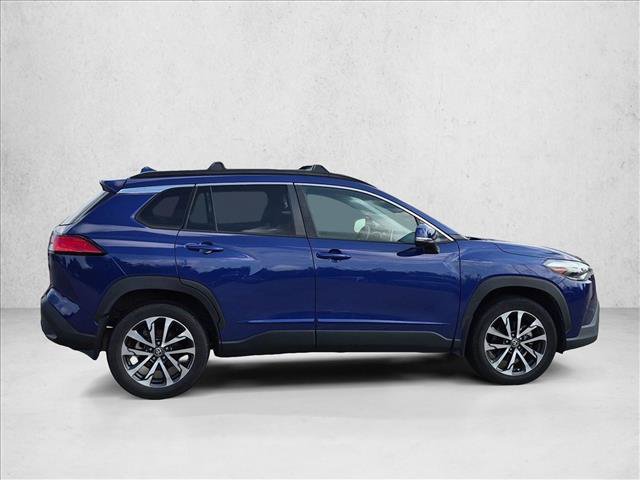 Used 2023 Toyota Corolla Cross XLE FWD image 4