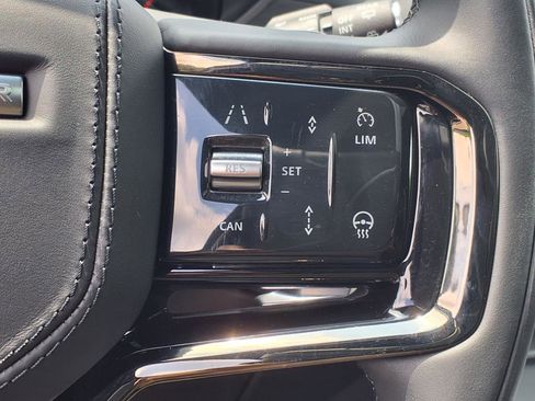 Certified 2025 Land Rover Range Rover Velar S image 15