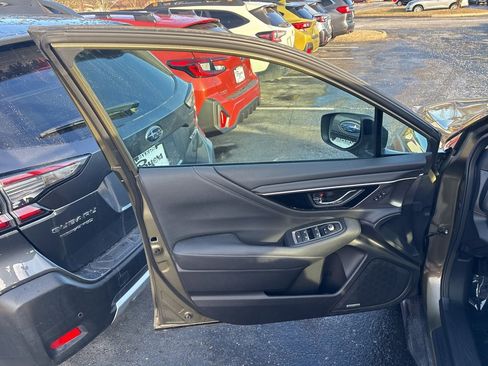 Certified 2025 Subaru Outback Limited image 19