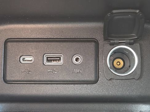 Used 2024 Chevrolet Equinox LT FWD image 30