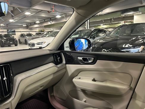 Certified 2023 Volvo XC60 T8 Plus w/ Climate Package image 25