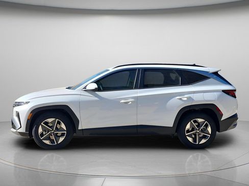 Used 2025 Hyundai Tucson SEL image 3