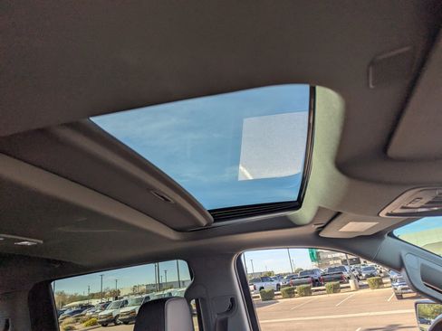 Certified 2021 Chevrolet Silverado 1500 LTZ w/ Z71 Off-Road Package image 10