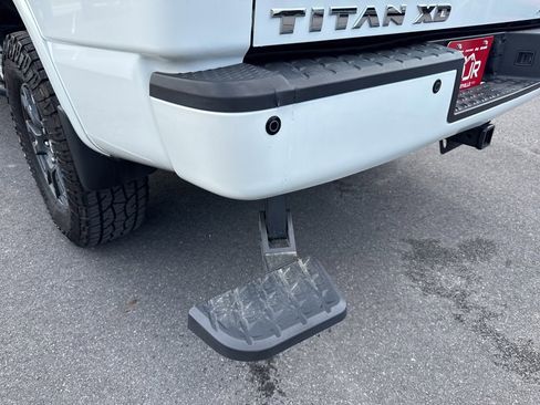 Used 2018 Nissan Titan PRO-4X w/ Pro-4x Convenience Package image 20
