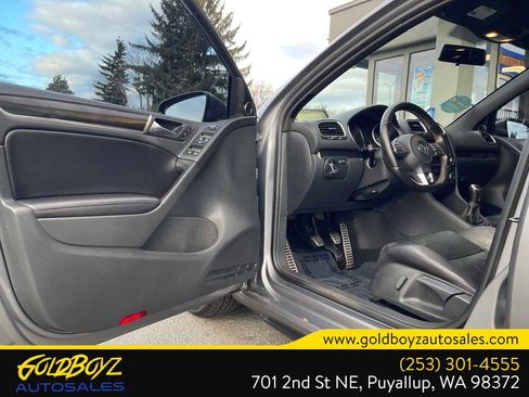 Used 2010 Volkswagen GTI 4-Door image 11