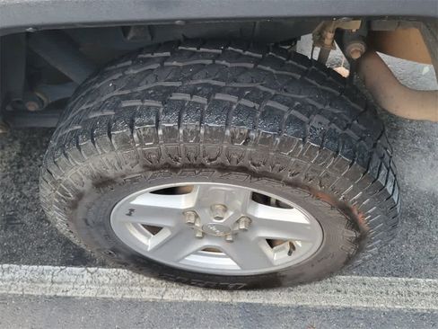 Used 2020 Jeep Gladiator Sport w/ Quick Order Package 24S image 9