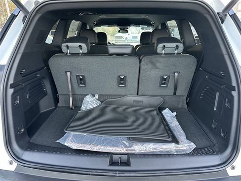 Used 2025 GMC Acadia AT4 w/ LPO, All-Weather Package image 26