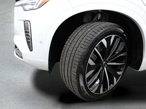 New 2026 Volvo XC90 T8 Plus AWD/4WD image 47
