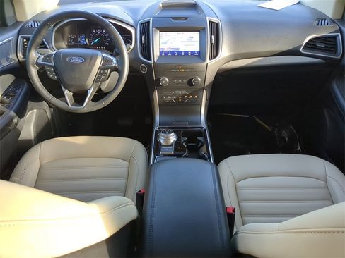 Used 2020 Ford Edge SEL w/ Convenience Package image 12