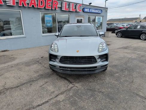Used 2021 Porsche Macan w/ Premium Package AWD/4WD image 2