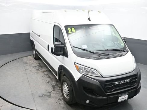 Used 2024 RAM ProMaster 2500 w/ Convenience Group FWD image 26