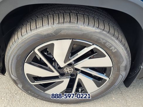 New 2026 Volkswagen Atlas SEL AWD/4WD image 25