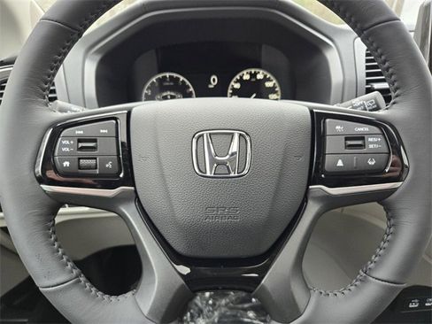 New 2026 Honda Odyssey Touring image 16