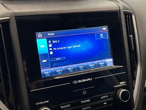 Used 2019 Subaru Crosstrek 2.0i image 13