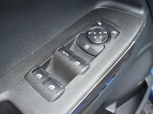 Used 2019 Ford EcoSport SE image 18