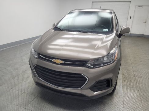 Used 2020 Chevrolet Trax LS w/ Tint and Cruise Package AWD/4WD image 15