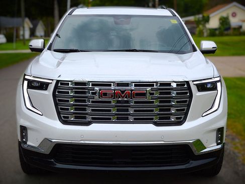 Used 2024 GMC Acadia Denali w/ Super Cruise Package AWD/4WD image 2