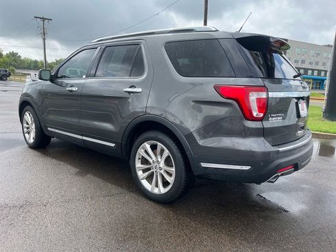 Used 2019 Ford Explorer Limited image 3