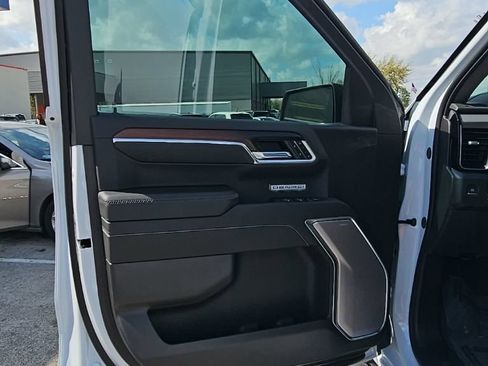 Used 2026 GMC Sierra 1500 Denali AWD/4WD image 12