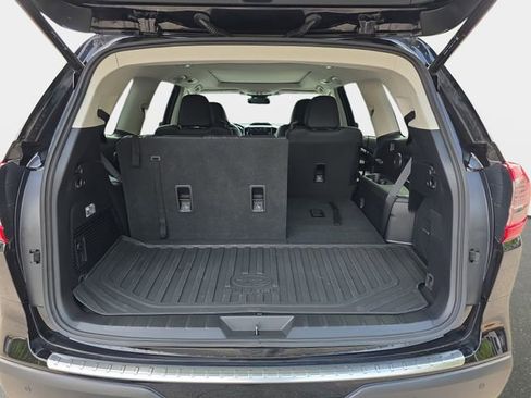 Used 2023 Subaru Ascent Touring AWD/4WD image 10