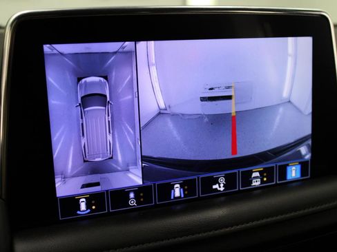 Used 2021 Chevrolet Suburban Z71 w/ Z71 Signature Package image 61