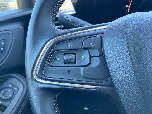 Used 2025 Buick Encore GX Preferred image 13