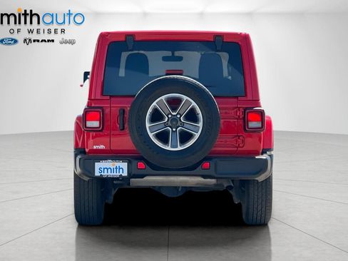 Used 2023 Jeep Wrangler Unlimited Sahara AWD/4WD image 5