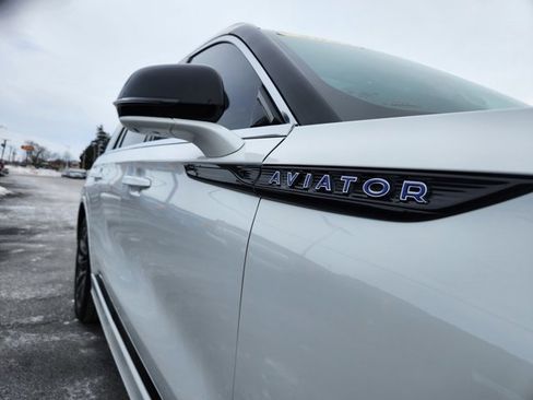 Used 2021 Lincoln Aviator Grand Touring w/ Elements Package Plus image 44