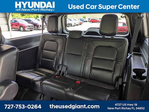 Used 2021 Lincoln Navigator L Reserve w/ Luxury Package AWD/4WD image 15