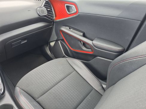 Used 2024 Kia Soul GT-Line FWD image 18