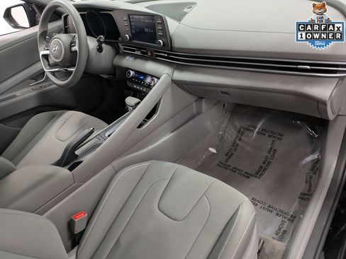 Used 2023 Hyundai Elantra SEL image 29