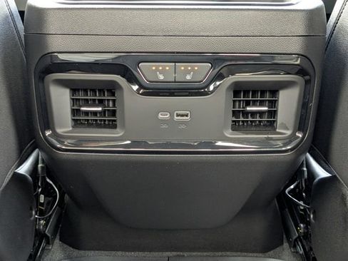 Used 2022 Chevrolet Silverado 1500 ZR2 w/ Technology Package image 18