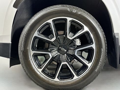 Used 2023 Chevrolet Tahoe RST w/ Luxury Package RWD image 12