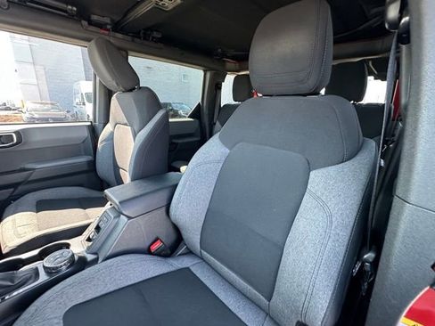 Used 2023 Ford Bronco Big Bend image 29