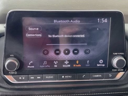 Used 2021 Nissan Rogue S FWD image 15